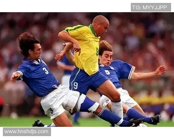 全球足坛六大传奇球星盘点 各具特色的足球巨星风采