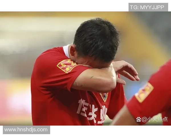 虎扑足球球星评论热议:从球迷视角看球员表现与未来走势